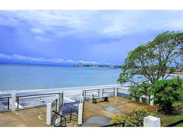 Darling Beachfront Apartment Condominiums for Rent in Nueva