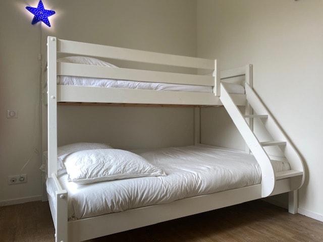 Chambre 4 lit 140cm et lit 90cm