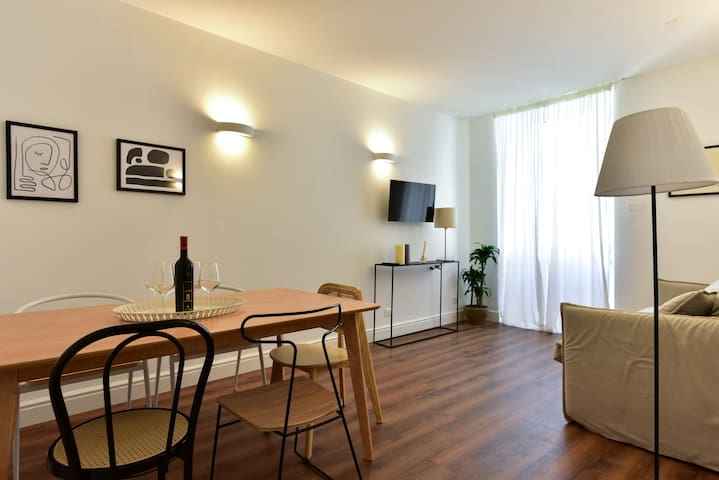 Elegant apartment near the Pantheon