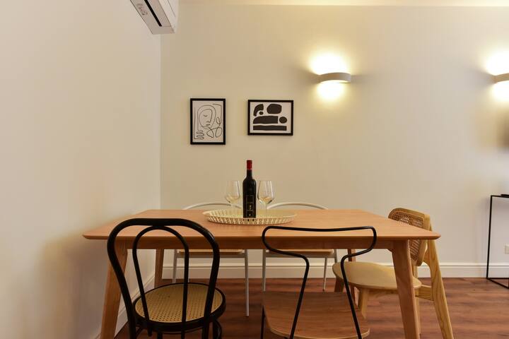 Elegant apartment near the Pantheon gallery image 5