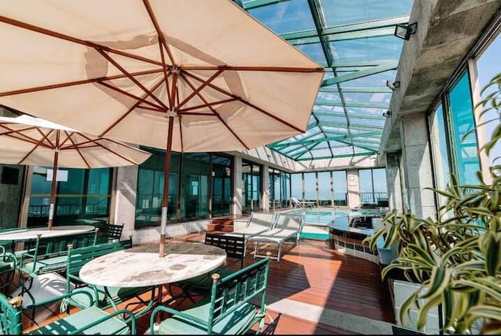 DA9 Tiffanys Residence Service gallery image 2