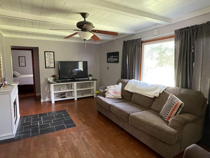 Farm, New Tazewell, Norris Lake, Farmhouse 30 Acre - Norris Lake, TN