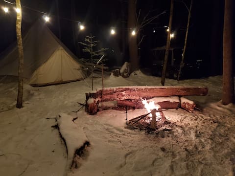 Glamping Bell Tent with wood stove on 75 acres!
