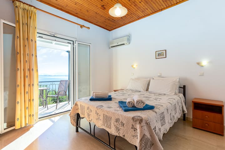 Villa Katina - private pool & stunning sea view