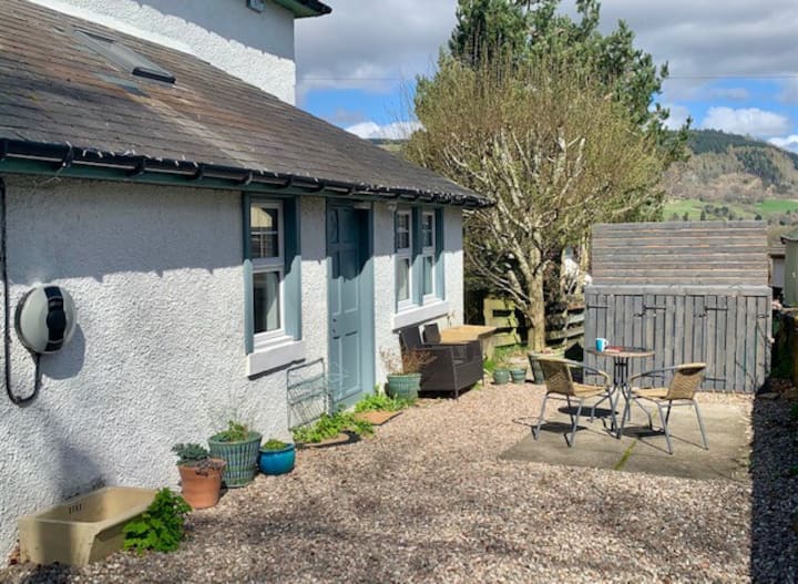 Cosy studio retreat in  Highland Perthshire.