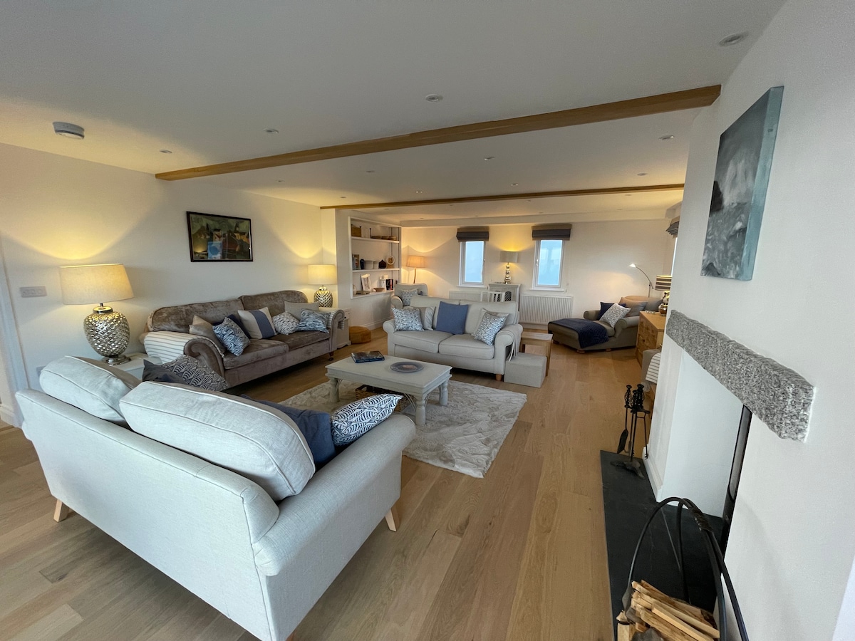 Popular Airbnb listing: The Old Harbour Master's House in Fowey