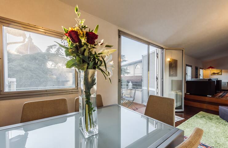 Penthouse Duomo View 3 Bedrooms & 3 Terraces gallery image 5