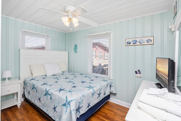 บิกินี่ห้องนอนควีนไซส์ด้านล่าง