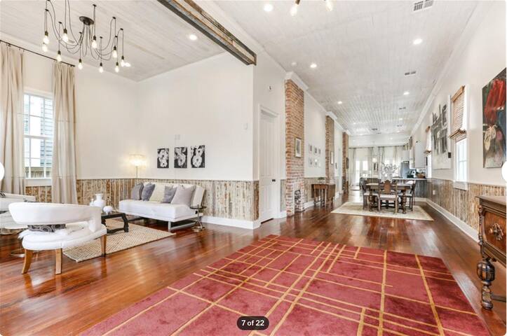 French Quarter (1mile) Spacious Victorian Sleeps 6