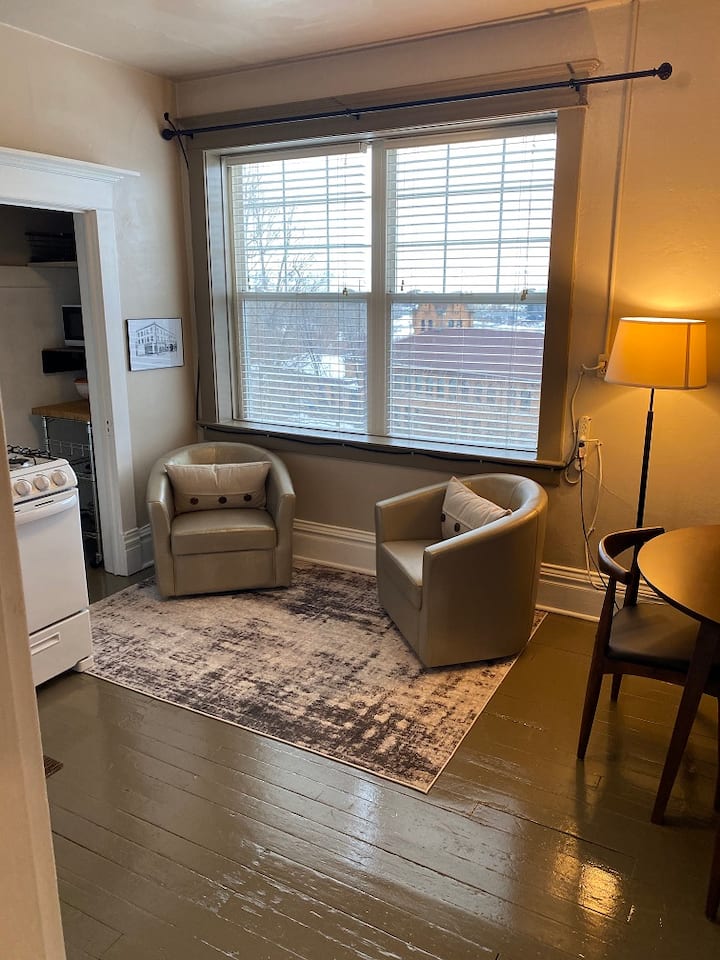 Hip Strip Studio 60 In The Heart Of Missoula! - Missoula, MT