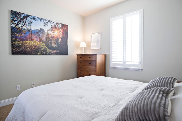 Yosemite Room