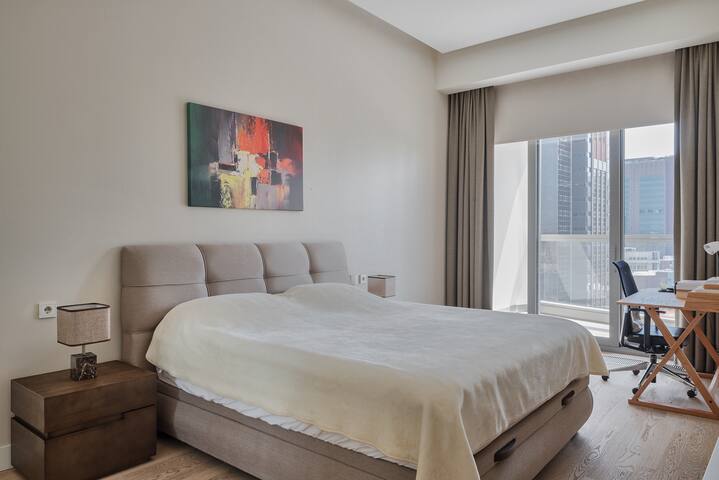 Penthouse | 2 BR | Housekeeping | Gym | Pool gallery image 5