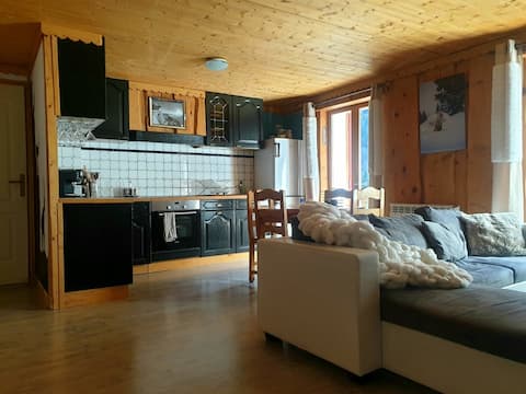 2-bedroom apartment in a mountain village 5-6 people