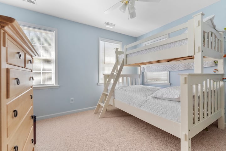 חדר שינה 3 - מיטת יחיד/מיטת קומותיים