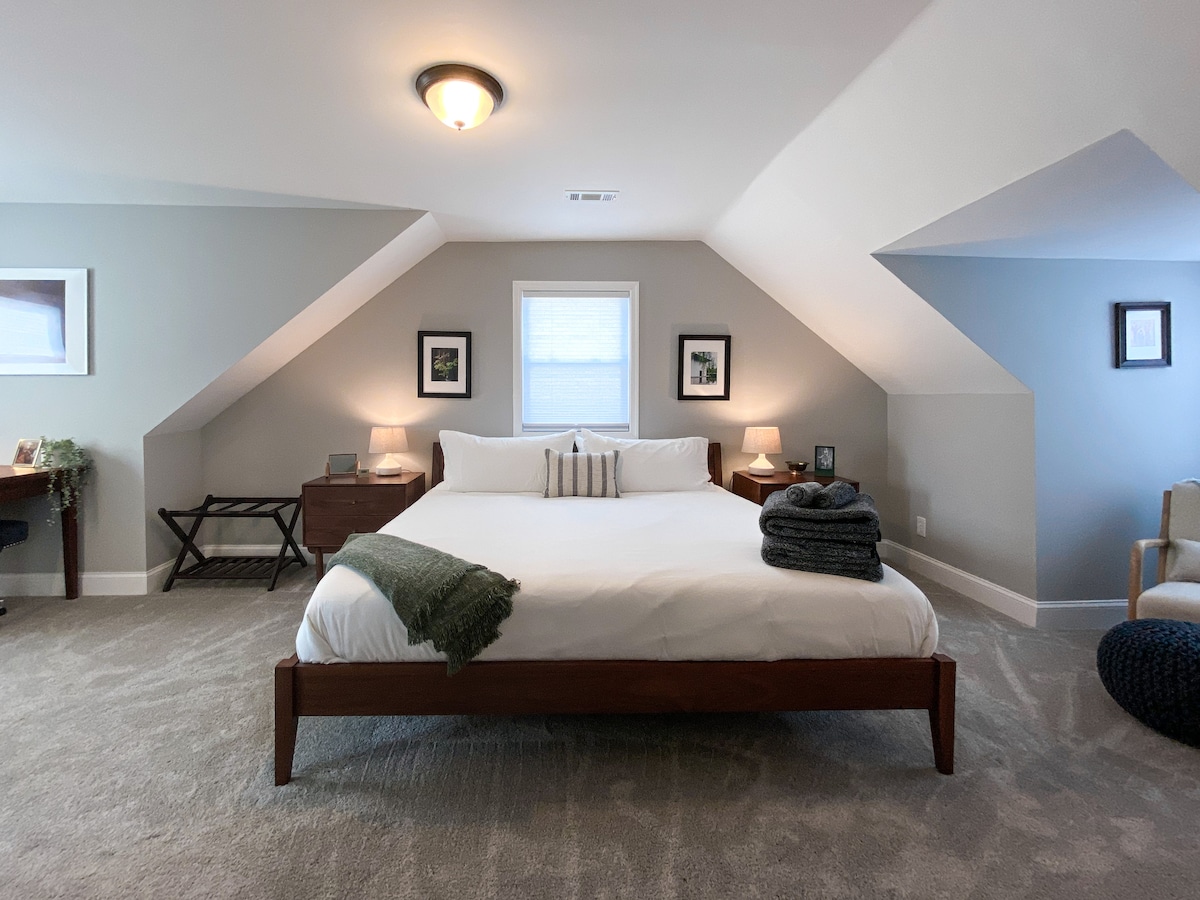 Chumba kikuu cha kulala, Kitanda cha Kifalme