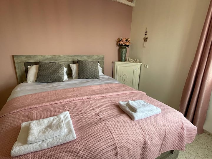 غرفة النوم 1