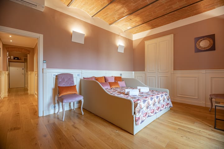 غرفة النوم الثانية/غرفة المعيشة.
نسخة السرير المزدوج