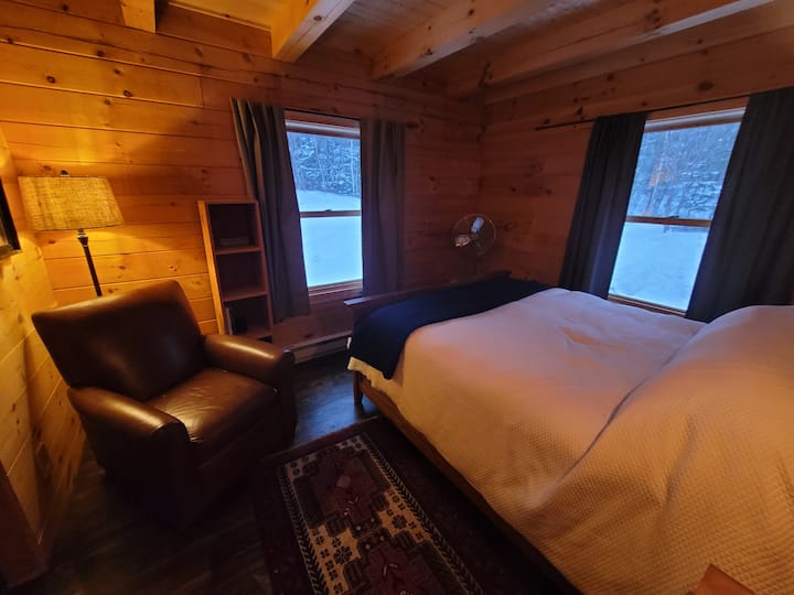 Chumba cha kulala 2 na kitanda cha Malkia