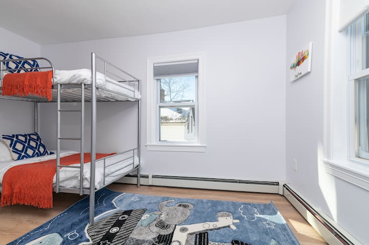 Детска стая - двуетажни легла