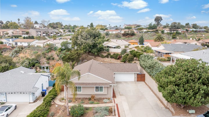 Endless Games & Huge Backyard, Lots Of Parking - San Diego, CA