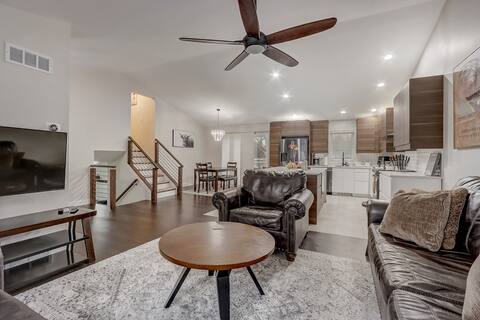 Luxurious & Spacious 4 BR Home w/o Cleaning Fees