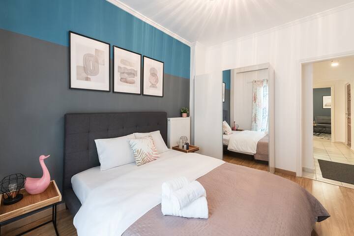 Porto Sea View Apartments – Alex. Svolou gallery image 4