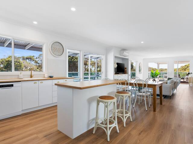 Rye Baby by Ready Set Stay- Home and Guest House gallery image 4