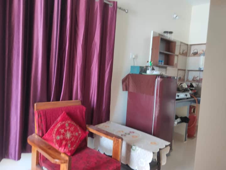 Luxurious Bed+privatebath+kitchen@ultra Low Budget - Bhubaneswar