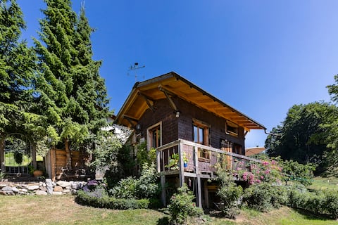 Charming little cottage in the heart of nature