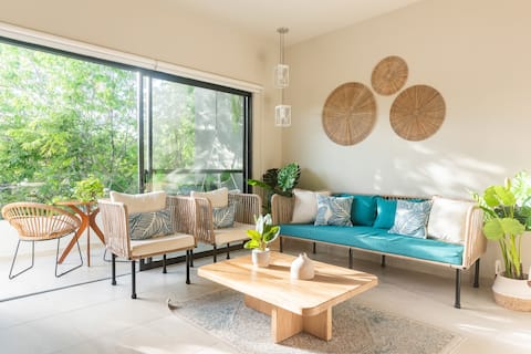 Anuncio de Airbnb popular: Relaxing, spacious, super equipped, centrally located en Playa Del Carmen