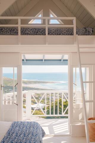 Cloud Level at Hilltop House, Scarborough. gallery image 4