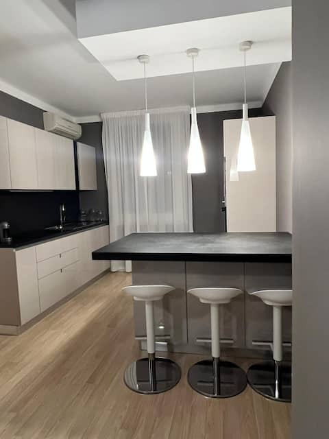 Charming suite in downtown area