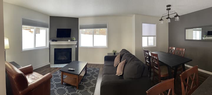 2 Bedroom Condo At Canmore's Banff Boundary Lodge - Canmore