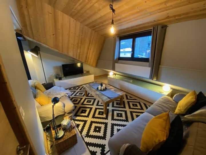 2 Bedroom | Modern Interior | Parking On Site - Lac de Montriond