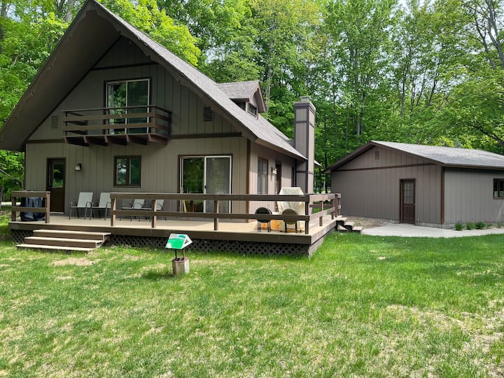 Michaywe Pines Retreat Houses for Rent in Gaylord, Michigan, United States Airbnb Michaywe Pines Retreat Houses for Rent in Gaylord, Michigan, United States Airbnb