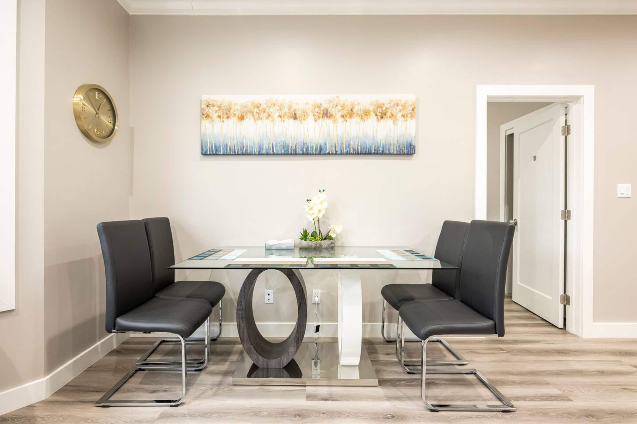Townhouse in San Francisco · ★4.92 · 3 bedrooms · 3 beds · 3 baths - Image 13