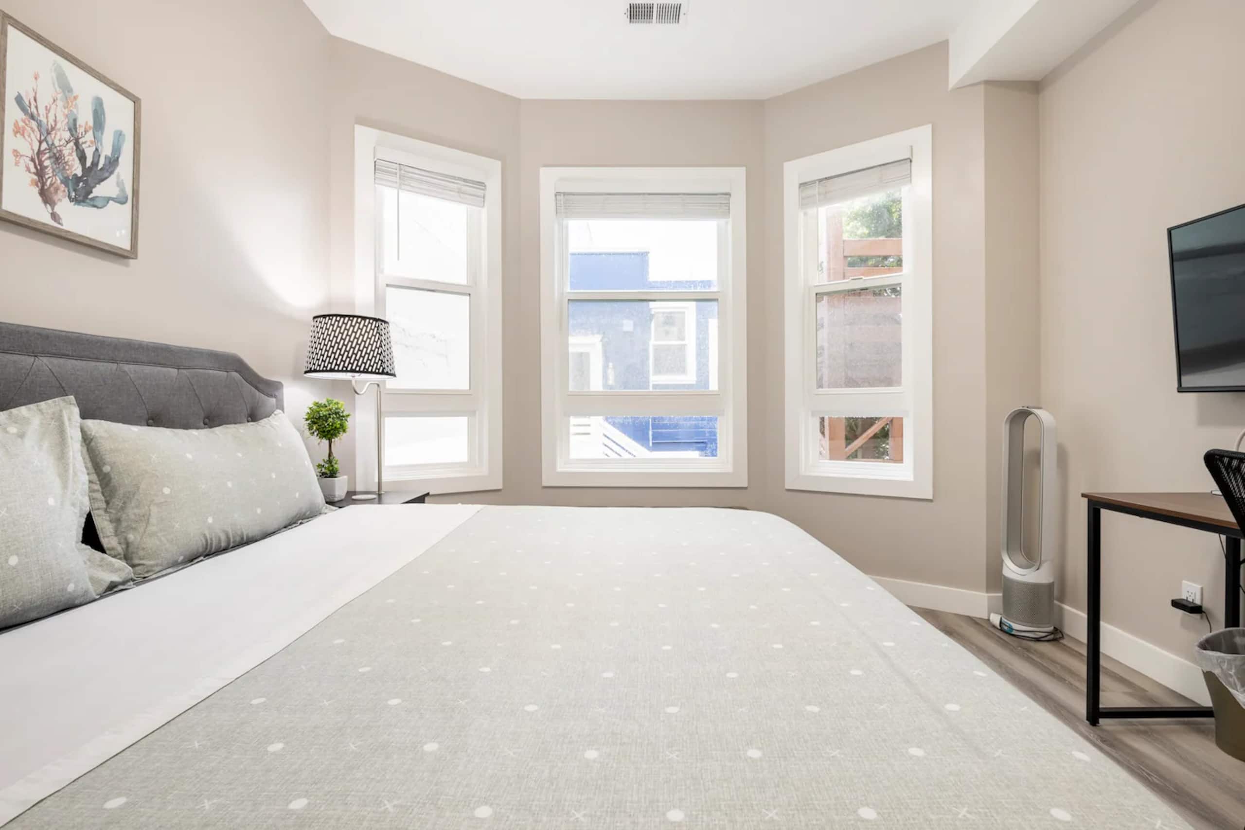 Townhouse in San Francisco · ★4.92 · 3 bedrooms · 3 beds · 3 baths - Image 25