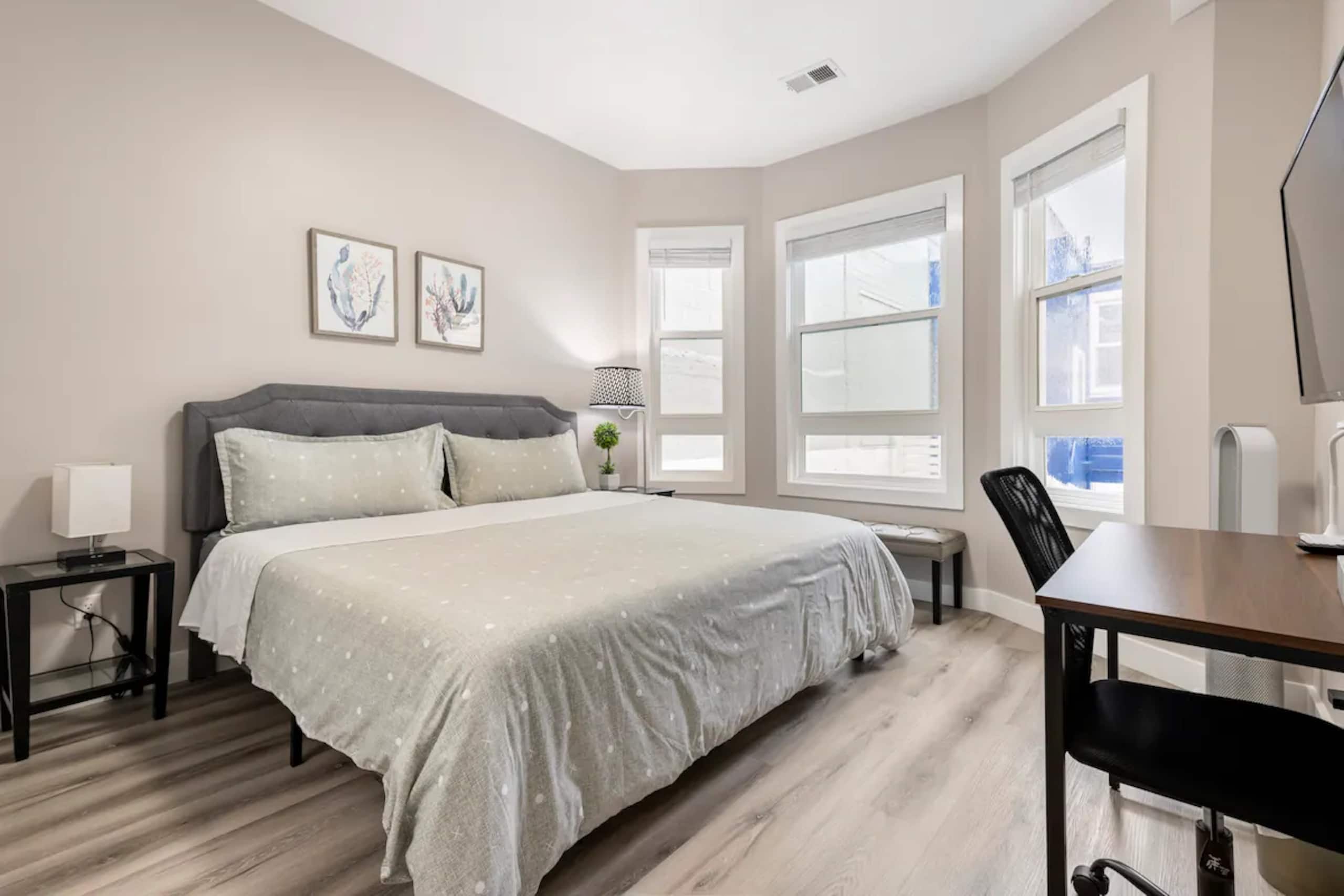 Townhouse in San Francisco · ★4.92 · 3 bedrooms · 3 beds · 3 baths - Image 27