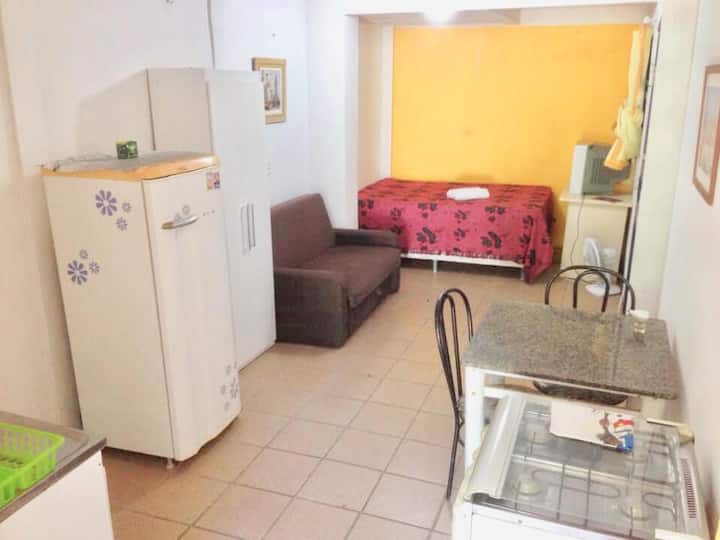 Apartmanska spavaća soba, dnevni boravak, kuhinja