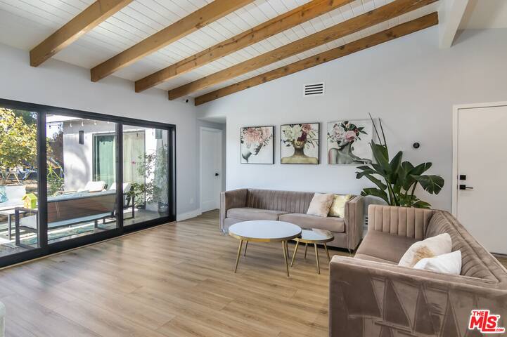 Heaven – Home Away from Home! gallery image 4