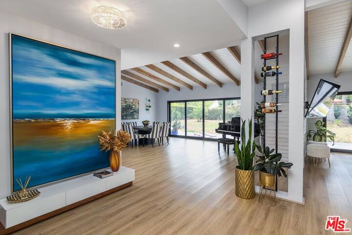 Heaven – Home Away from Home! gallery image 5