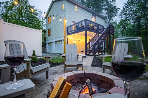 Private Retreat-Ultimate GameRoom-Fire Pit-HotTub