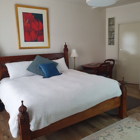 Top Airbnb: Mandalay Stable Studio-Battery Point in Battery Point