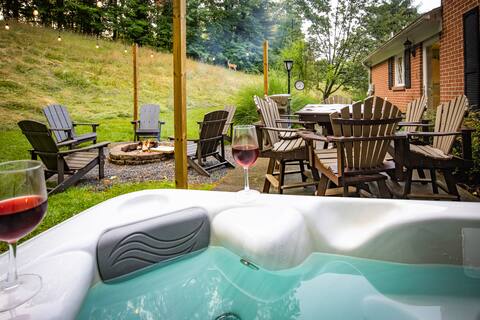 NRG Oasis- GameRoom-HotTub- Fire Pit