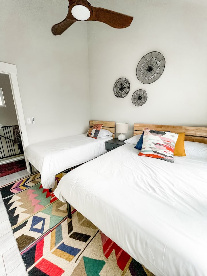 Tercer dormitorio con cama doble/matrimonial