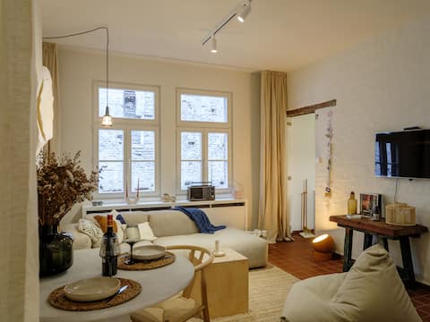 Popular Airbnb listing: Studio Boho (2p) - central Ghent in Oost Vlaanderen