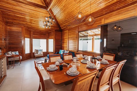 casadecastelhanos 50mSea, 4suites w/AC, leisure comp