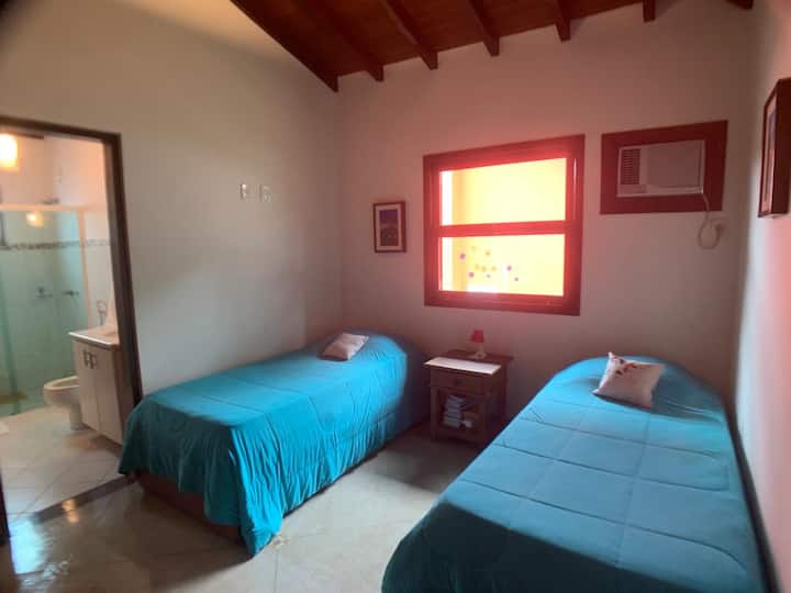 2号套房- 2张单人床