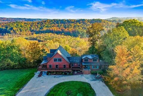 Lost River Lodge Rustic Cozy Families & Groups