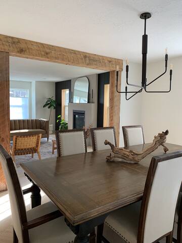 Ultra luxury furnished home gallery image 3